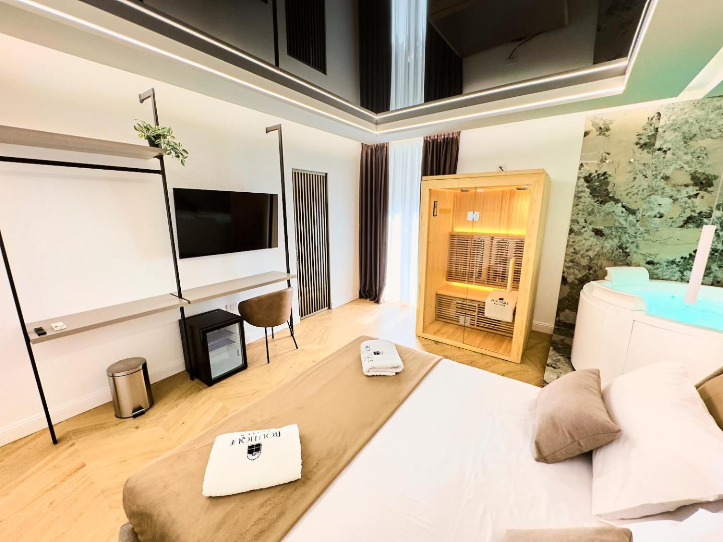 Boutique Suites - Palazzo Rodota 1783 Cosenza Esterno foto
